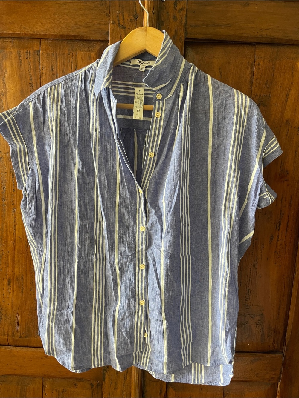 NWTMadewell Blue and White Vertical Stripe Short Sleeve Button-Down 100% cotton